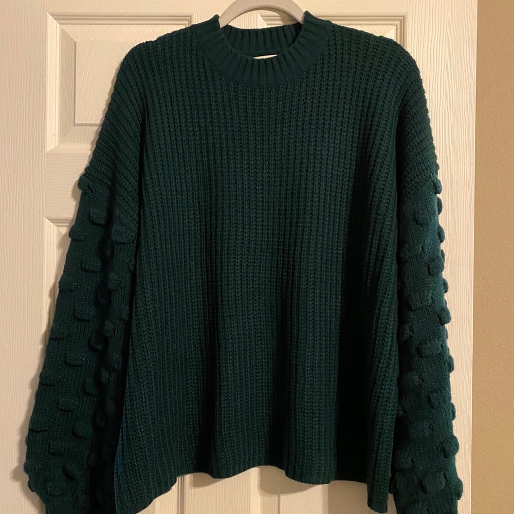 Green bubble sleeve sweater